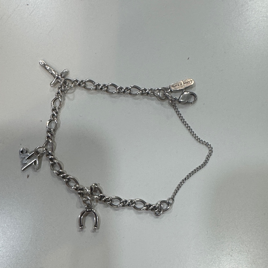 James Avery Silver Charm Bracelet With Horseshoe And Cross Charms 100$